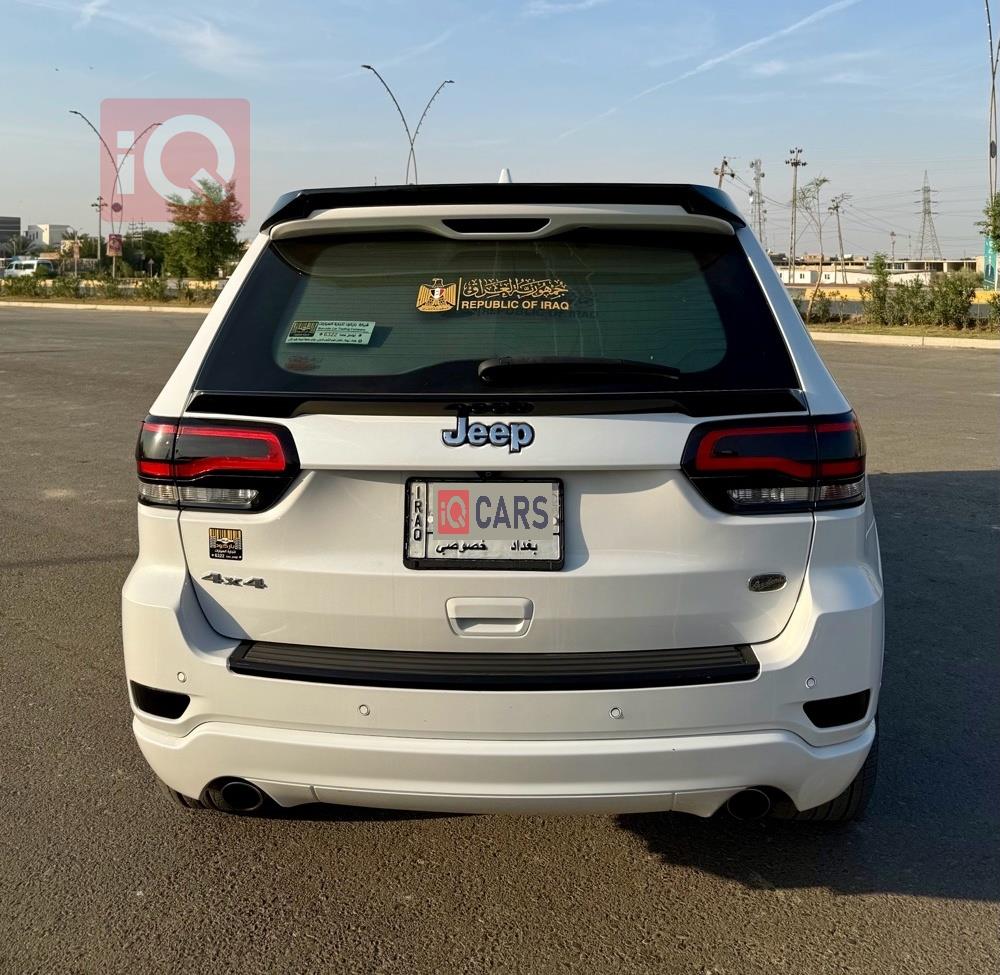 جيب جراند شيروكي